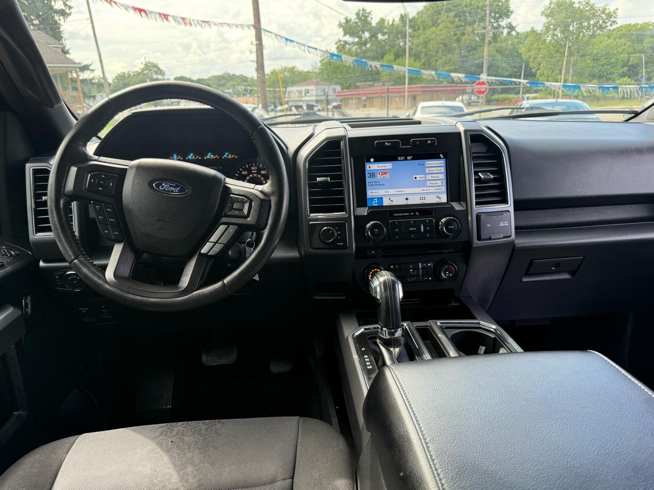Ford F-150 Lariat 4WD SuperCrew 5.5' Box 2018