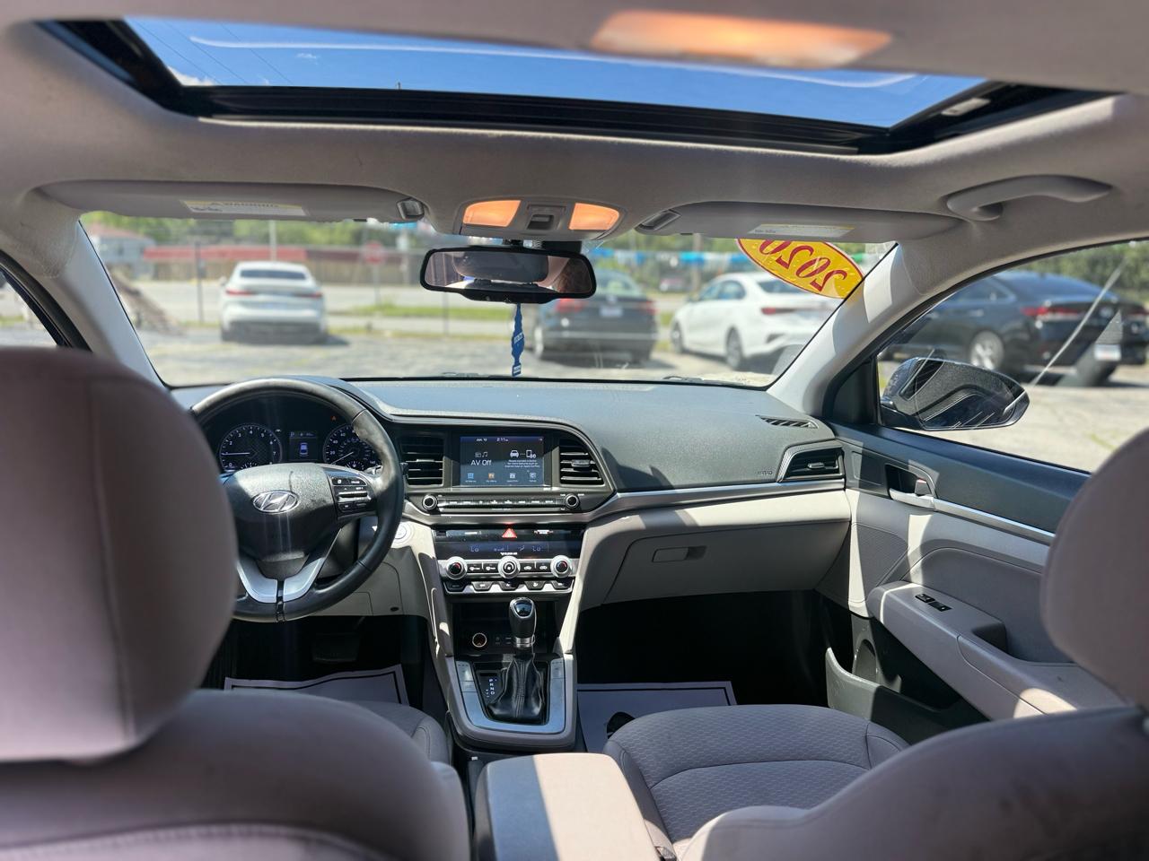 Hyundai Elantra Value Edition IVT 2020