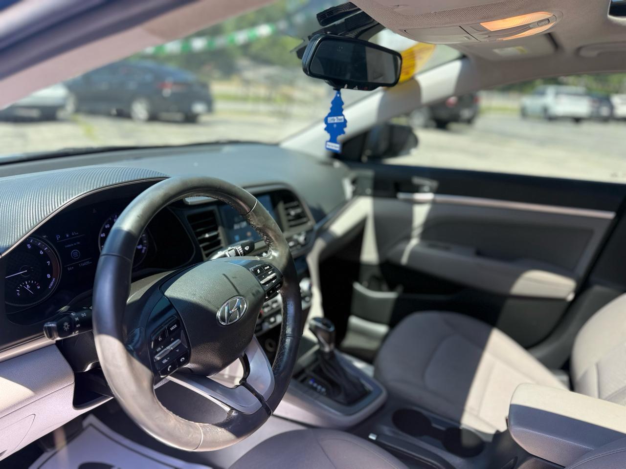 Hyundai Elantra Value Edition IVT 2020