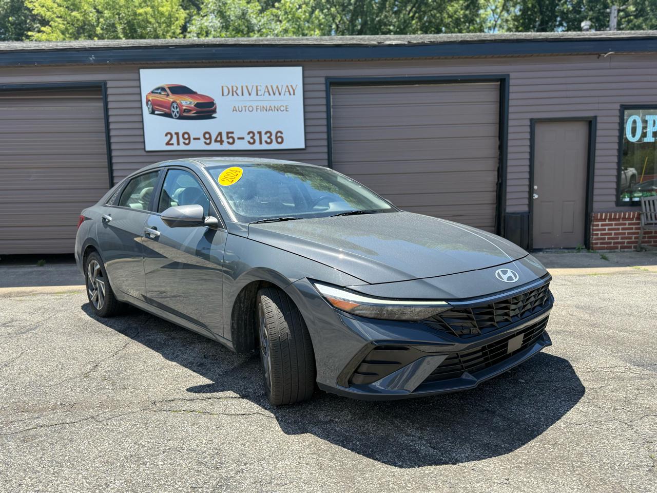 Hyundai Elantra Limited IVT 2024