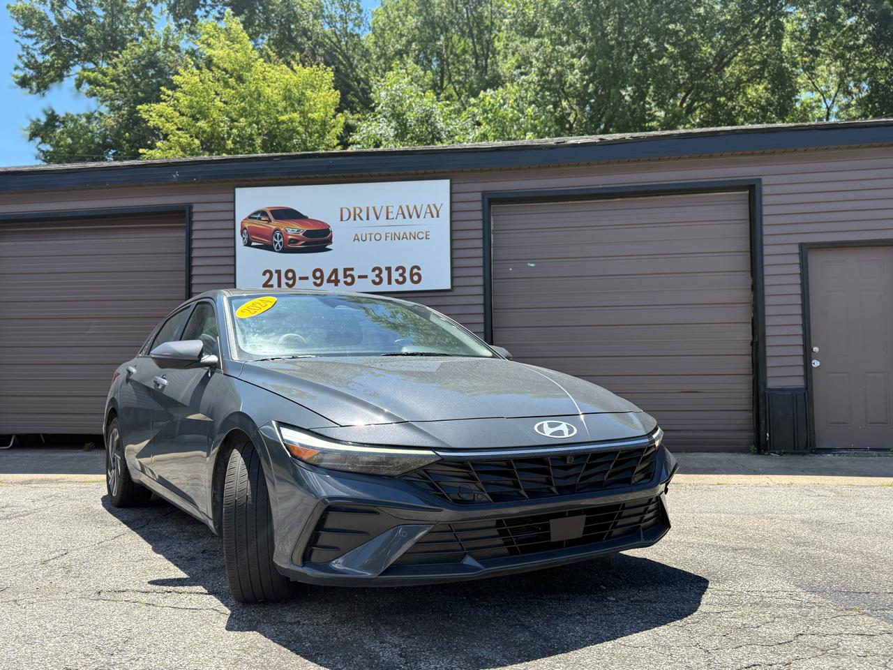 Hyundai Elantra Limited IVT 2024