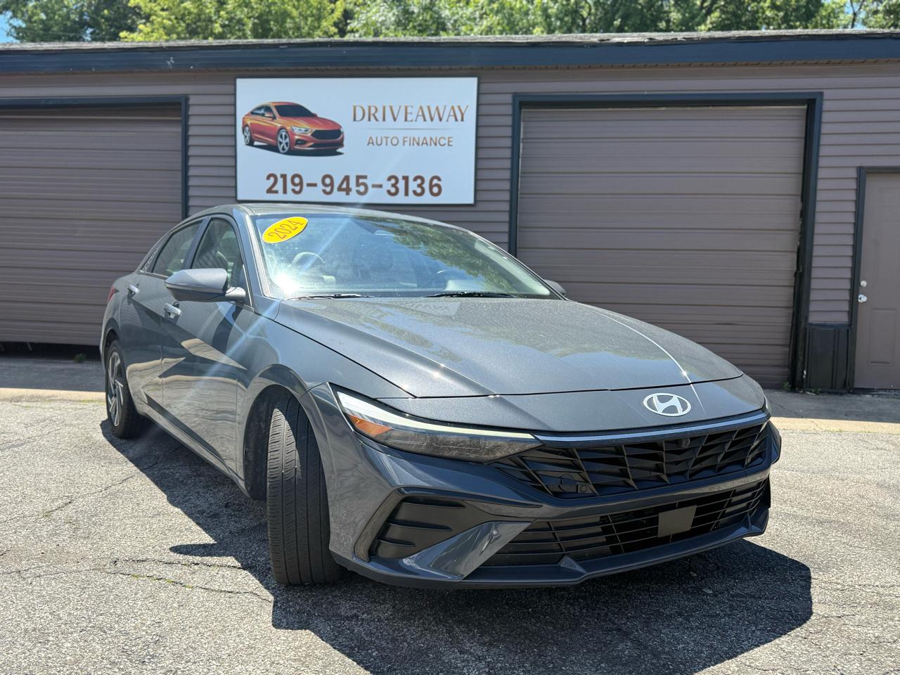 Hyundai Elantra Limited IVT 2024