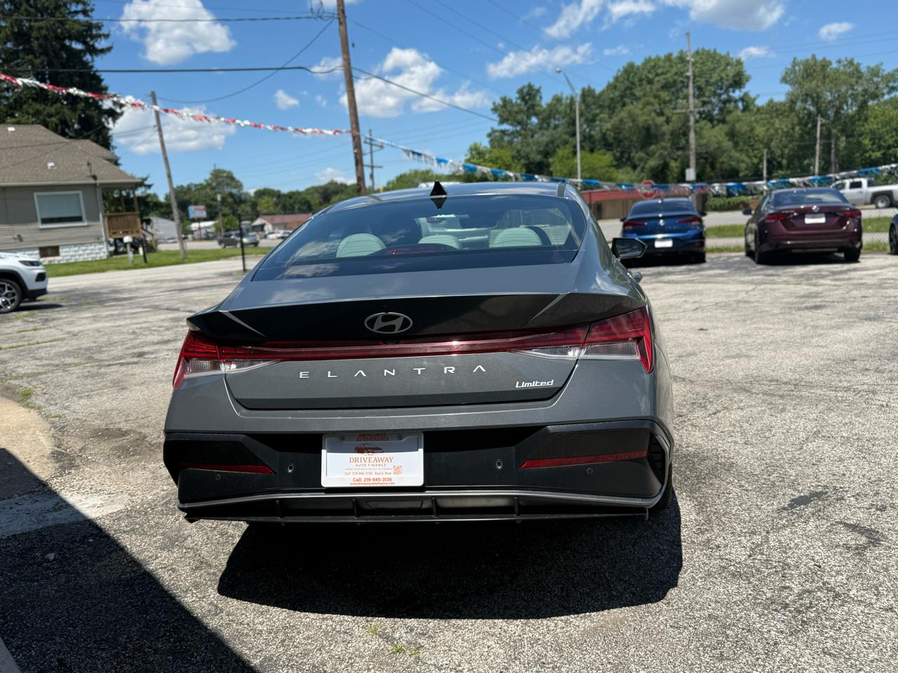 Hyundai Elantra Limited IVT 2024