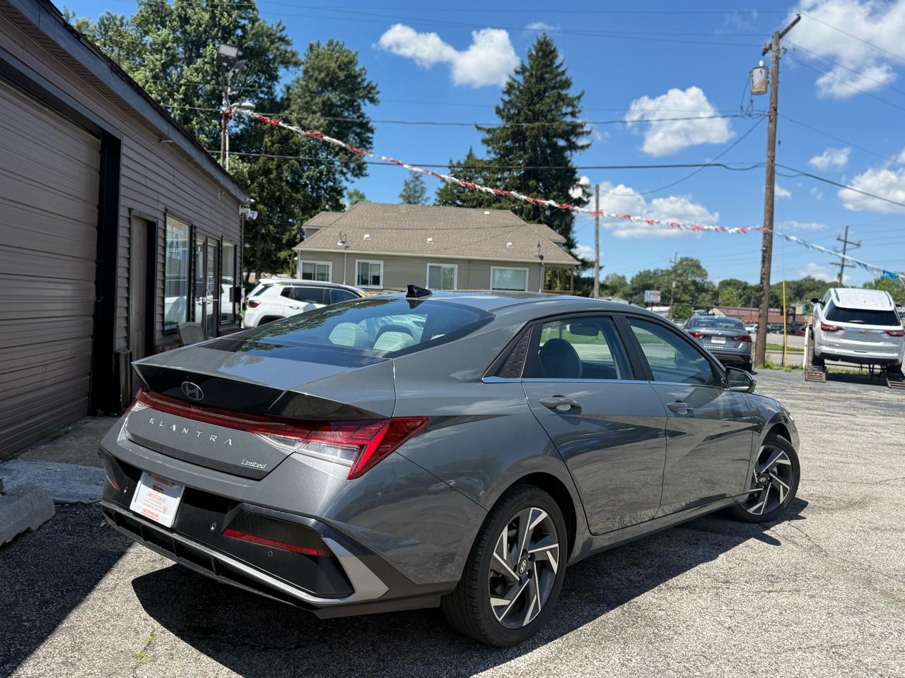 Hyundai Elantra Limited IVT 2024