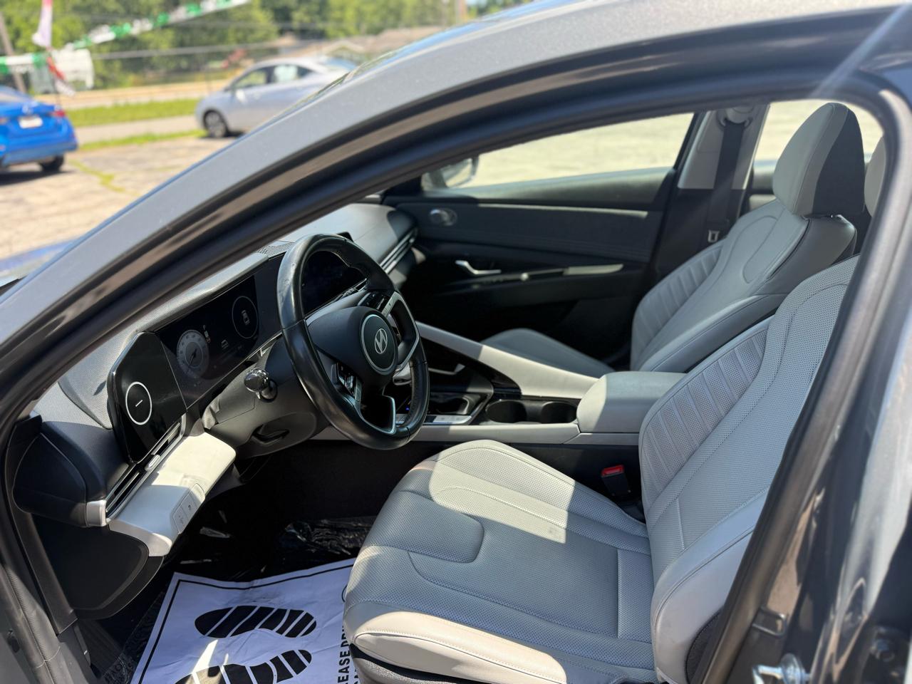 Hyundai Elantra Limited IVT 2024
