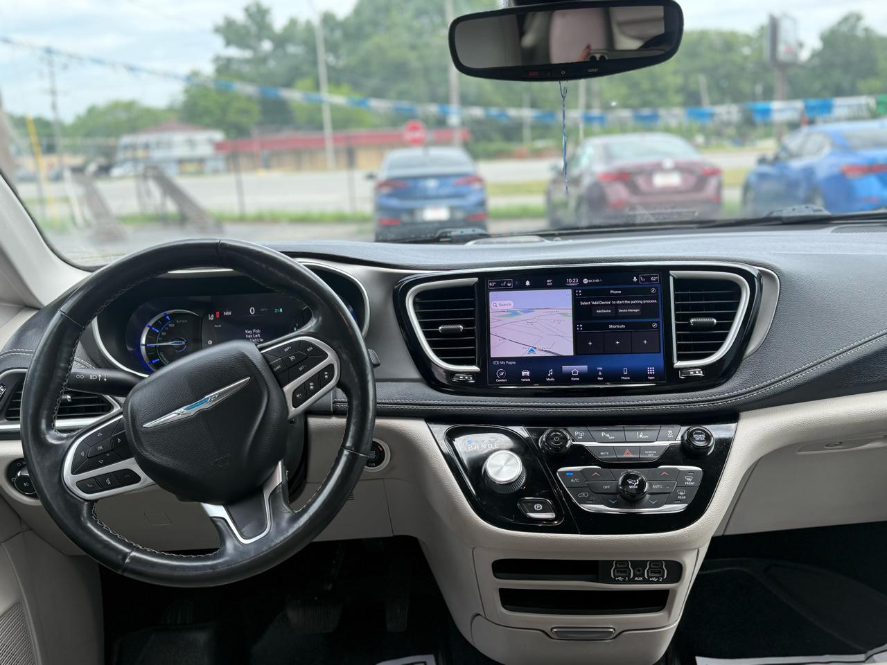 Chrysler Pacifica Hybrid Touring L FWD 2021