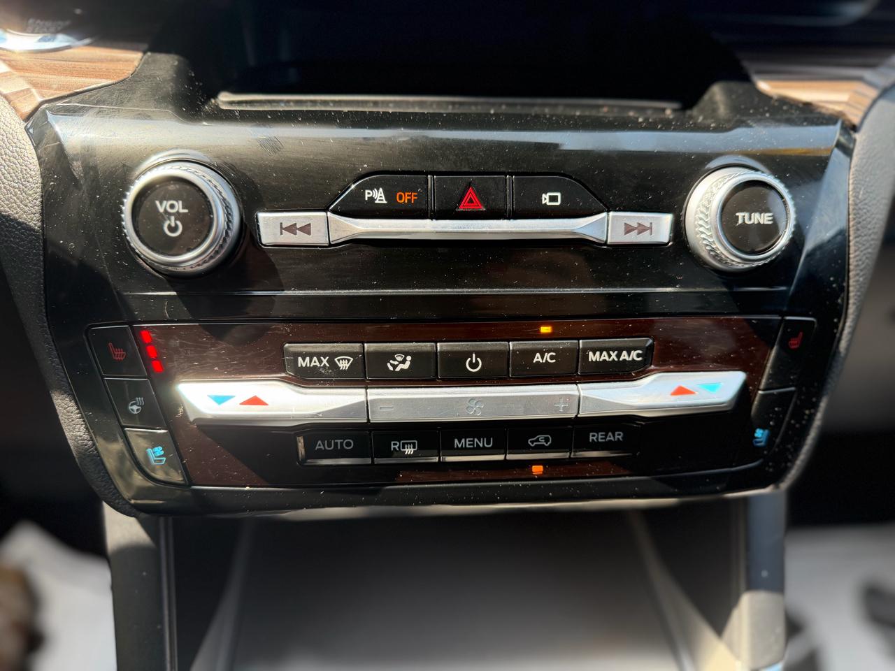 Ford Explorer Limited 4WD 2022