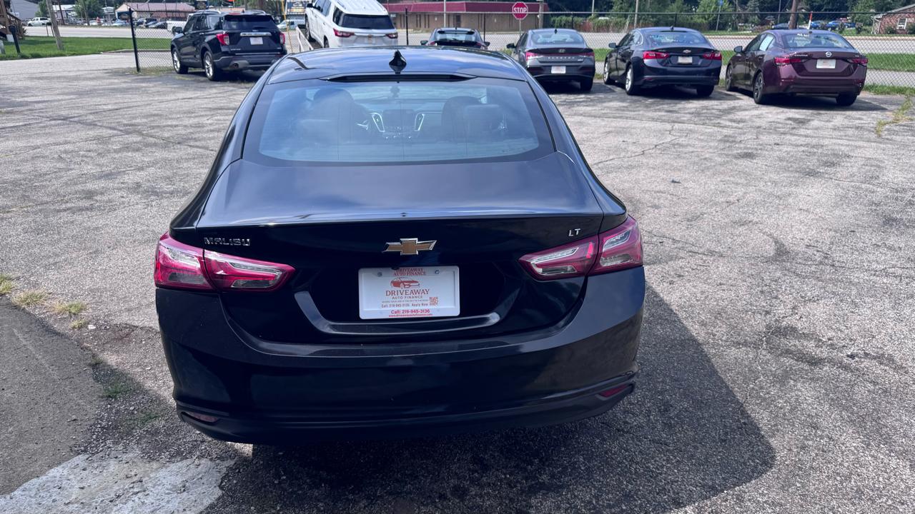 Chevrolet Malibu 4dr Sdn LT 2021