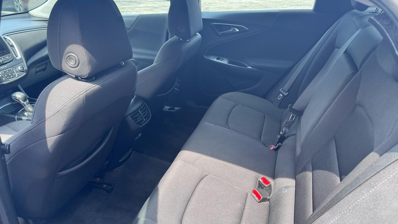 Chevrolet Malibu 4dr Sdn LT 2021