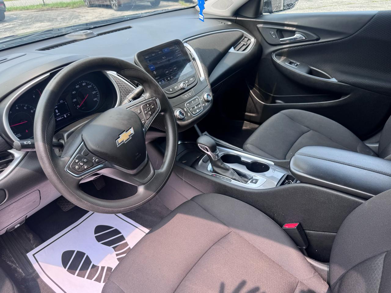 2023 Chevrolet Malibu 1LT - Photo 11