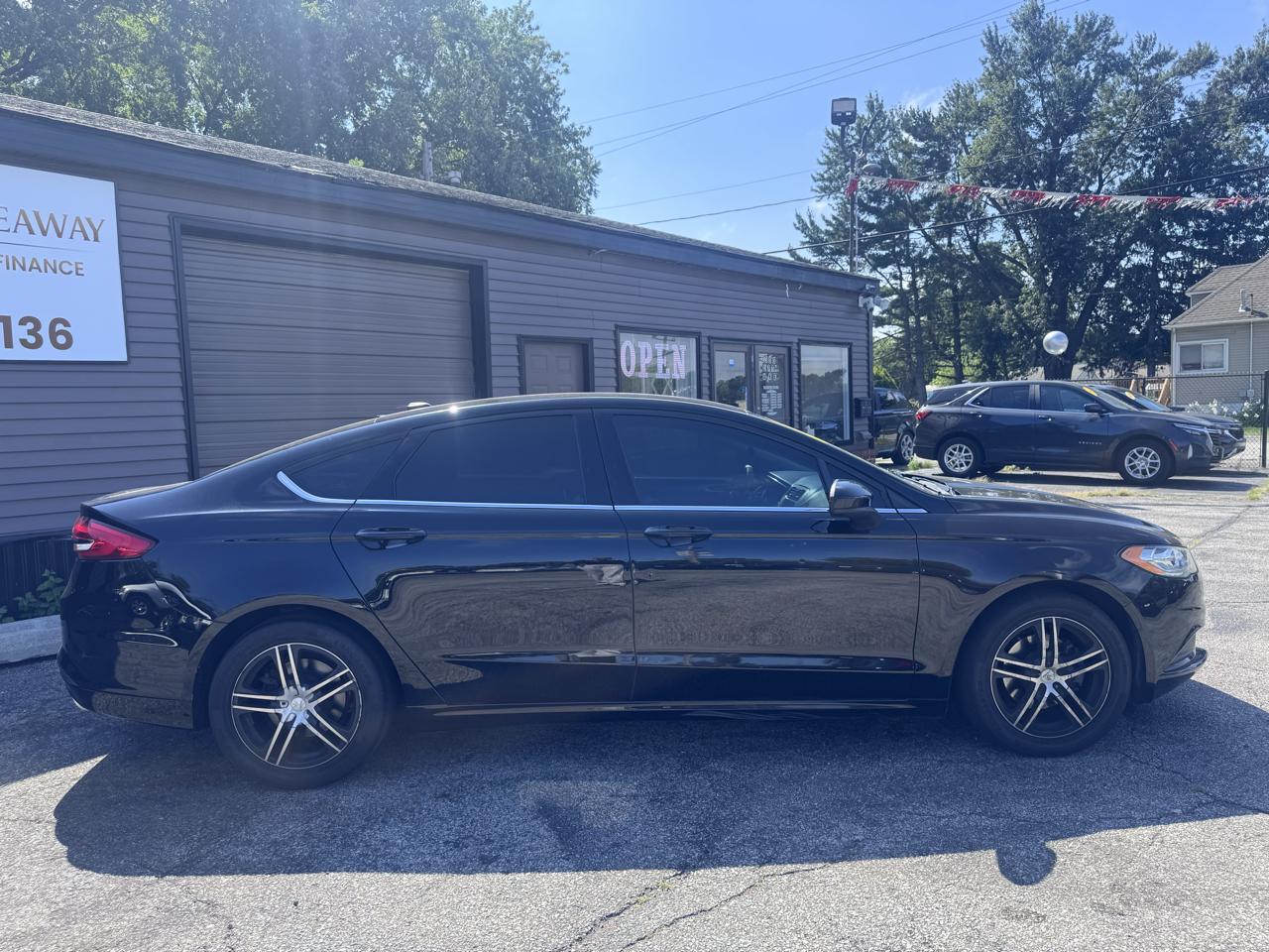 Ford Fusion SE FWD 2018
