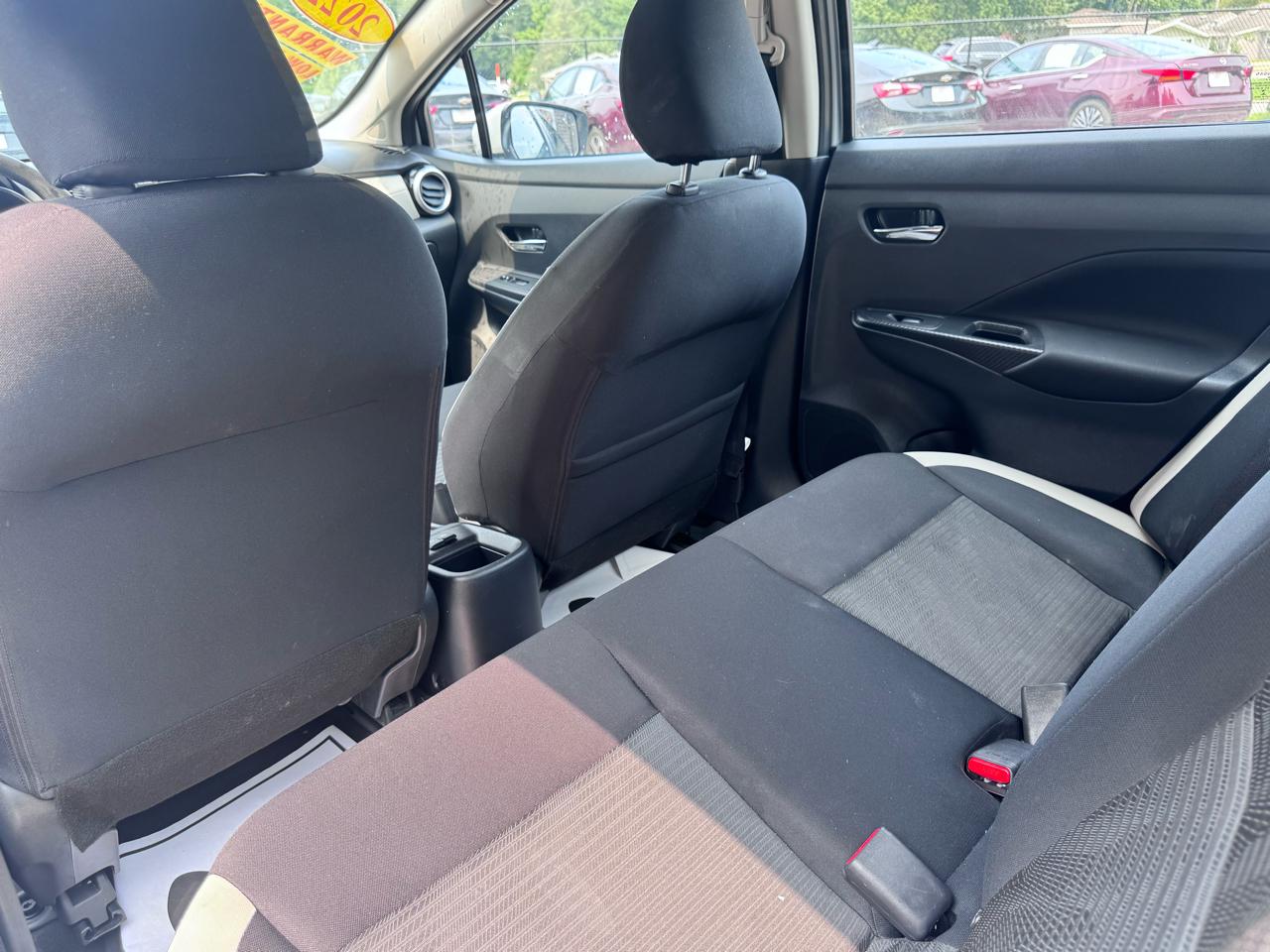 Nissan Versa SV CVT 2022