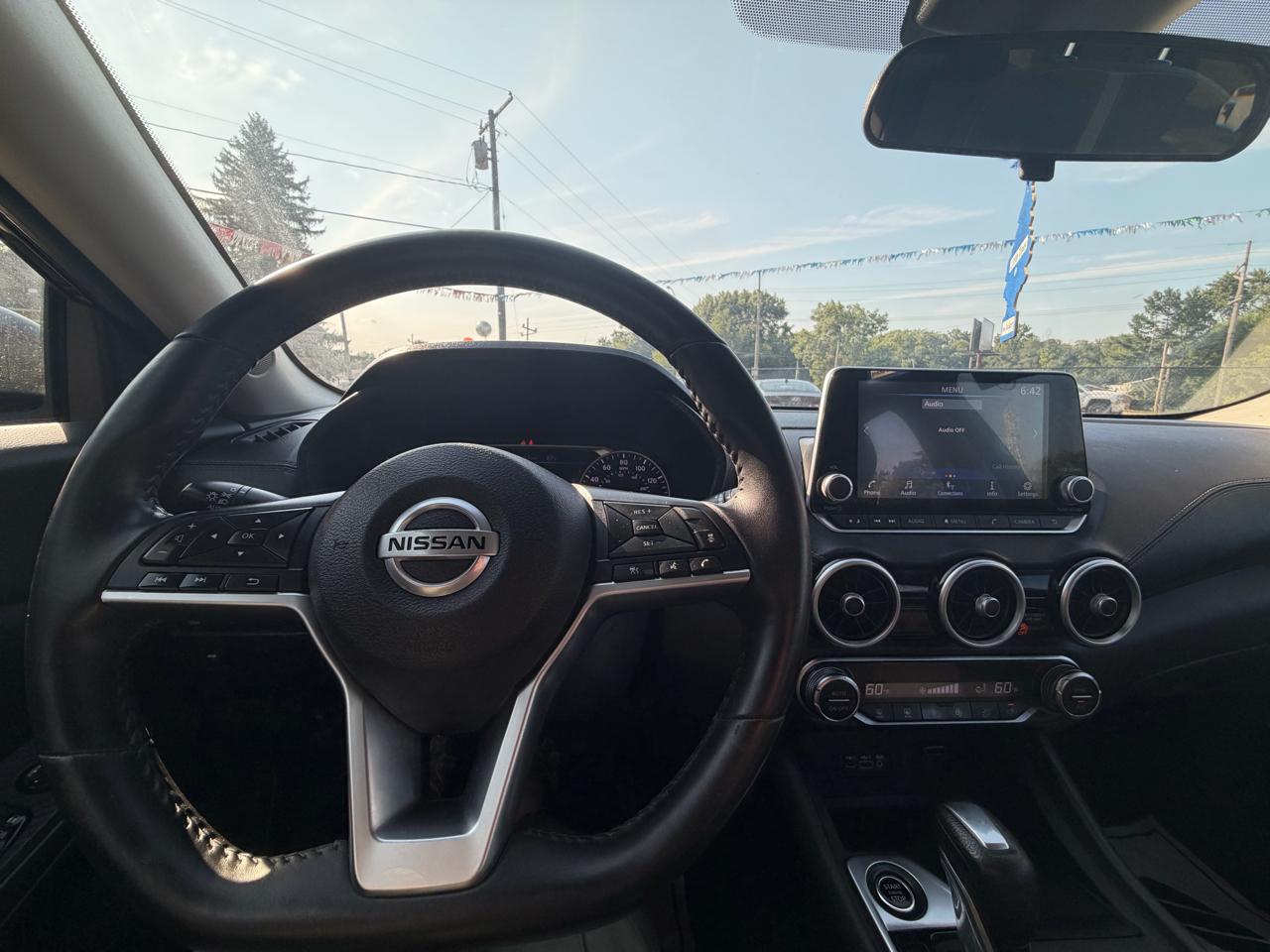 Nissan Sentra SV CVT 2021