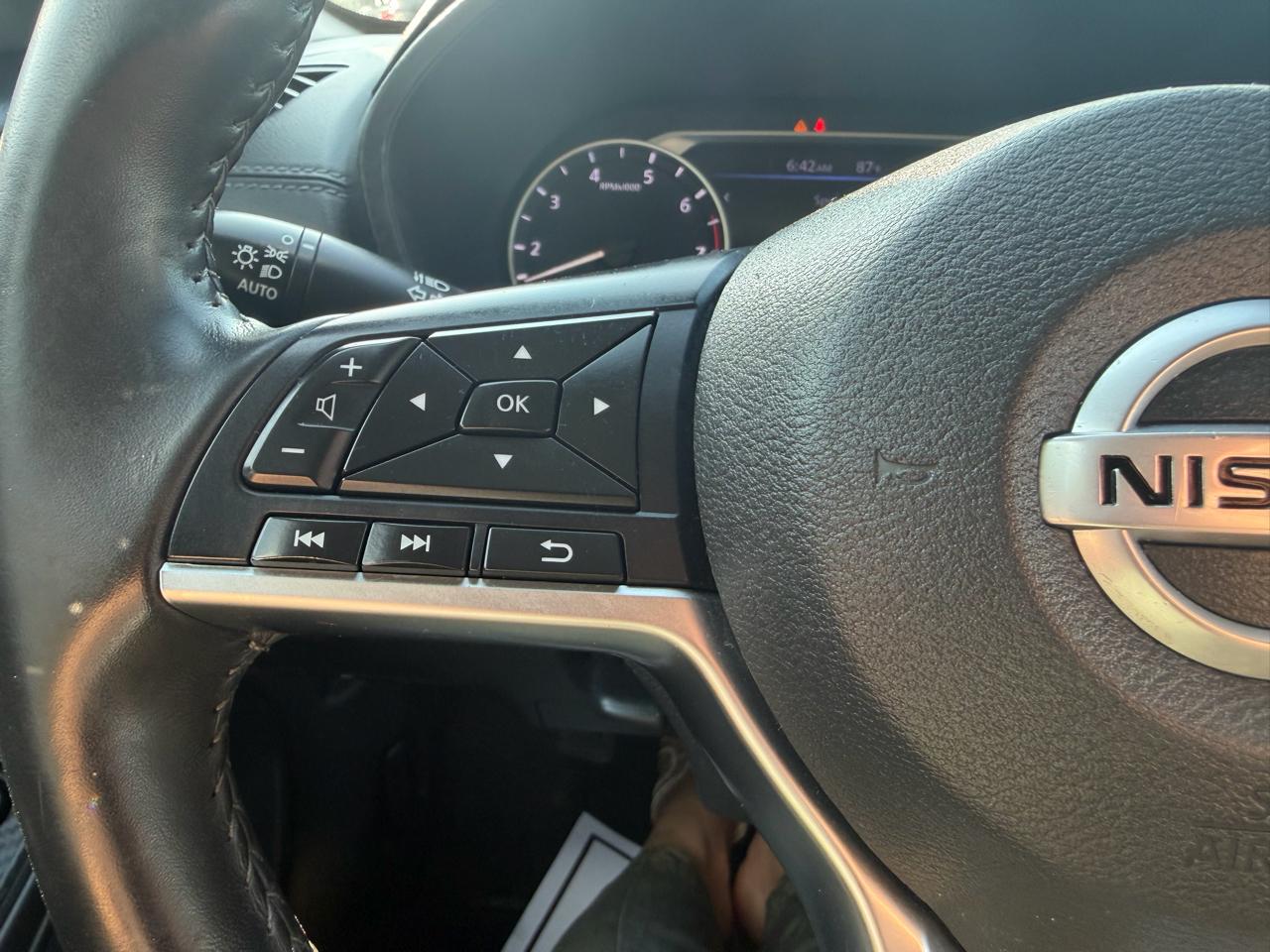 Nissan Sentra SV CVT 2021