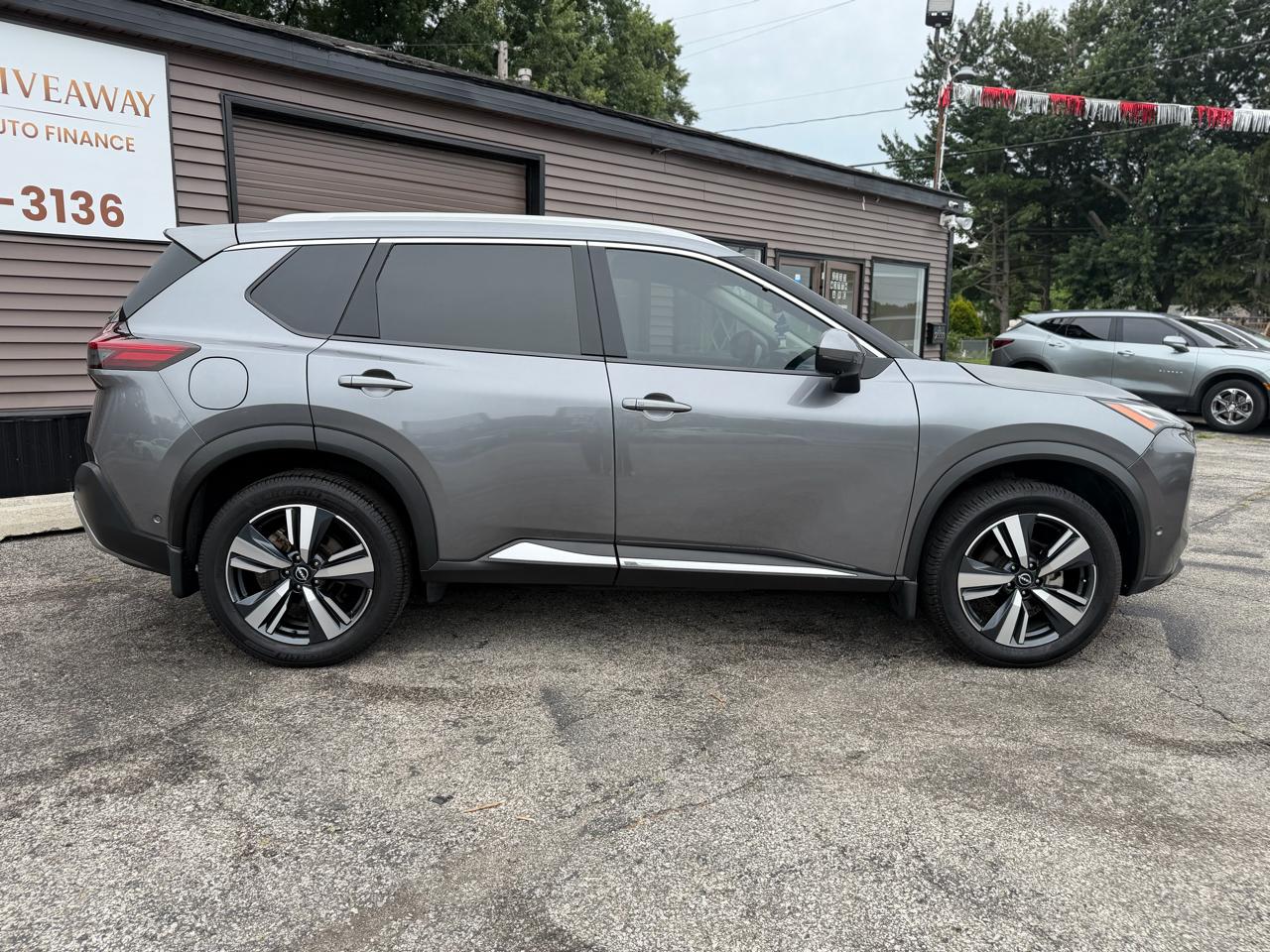 Nissan Rogue FWD Platinum 2023