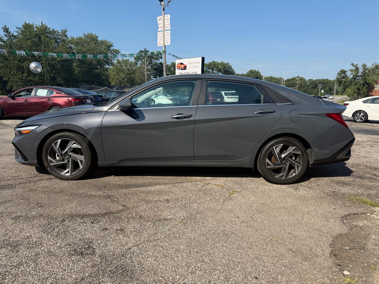 Hyundai Elantra Limited IVT 2024