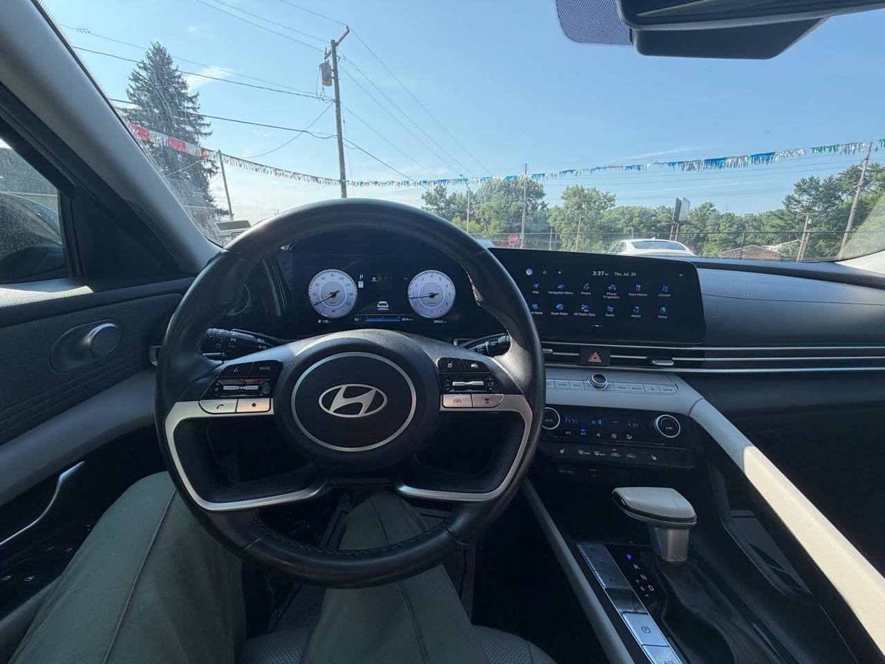 Hyundai Elantra Limited IVT 2024