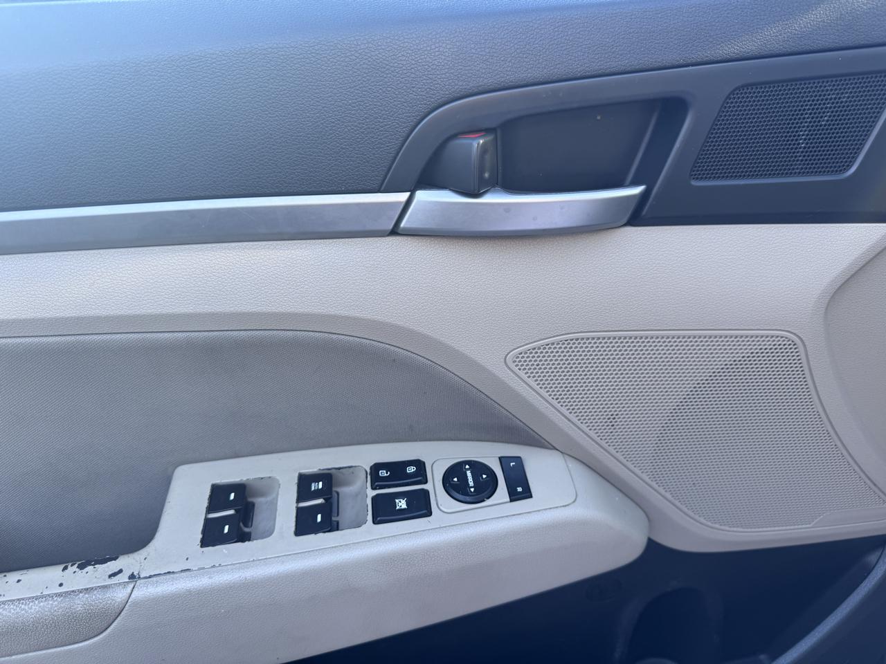 Hyundai Elantra SEL Auto 2019