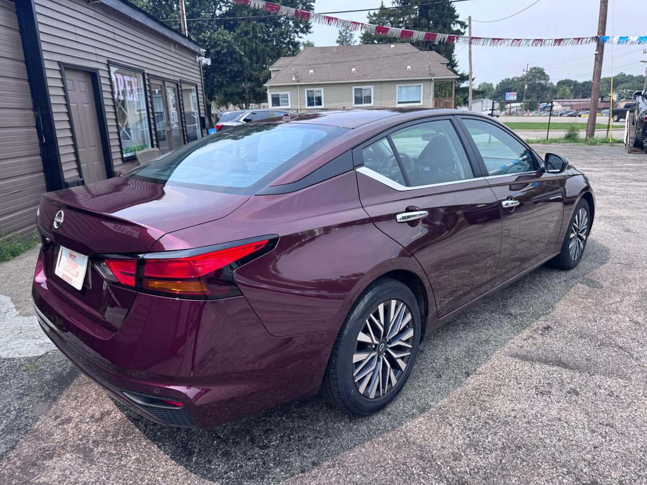 Nissan Altima SV FWD 2025