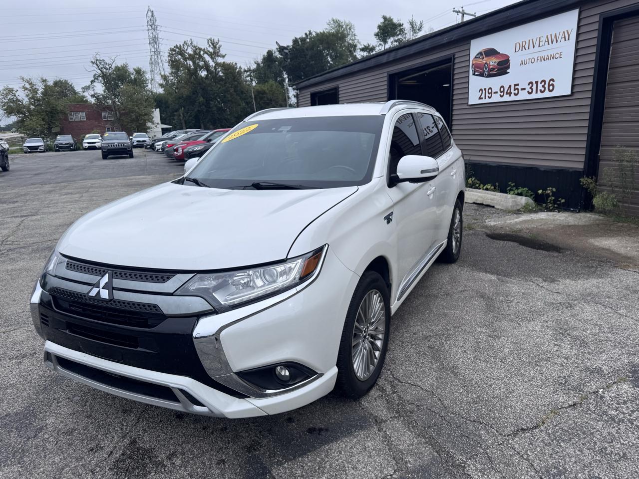 Mitsubishi Outlander PHEV SEL S-AWC 2022