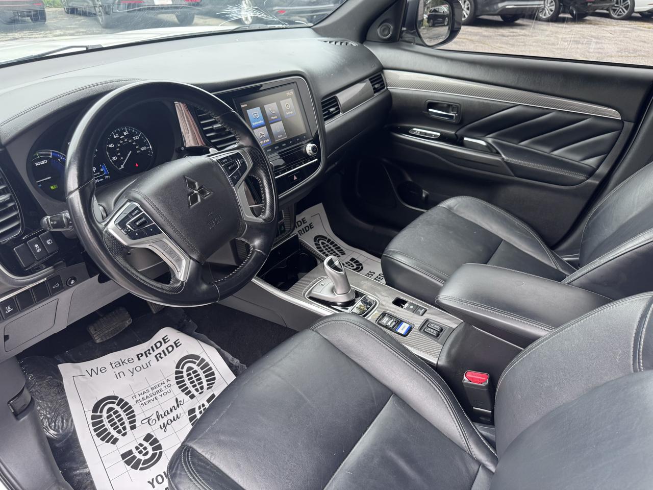 Mitsubishi Outlander PHEV SEL S-AWC 2022