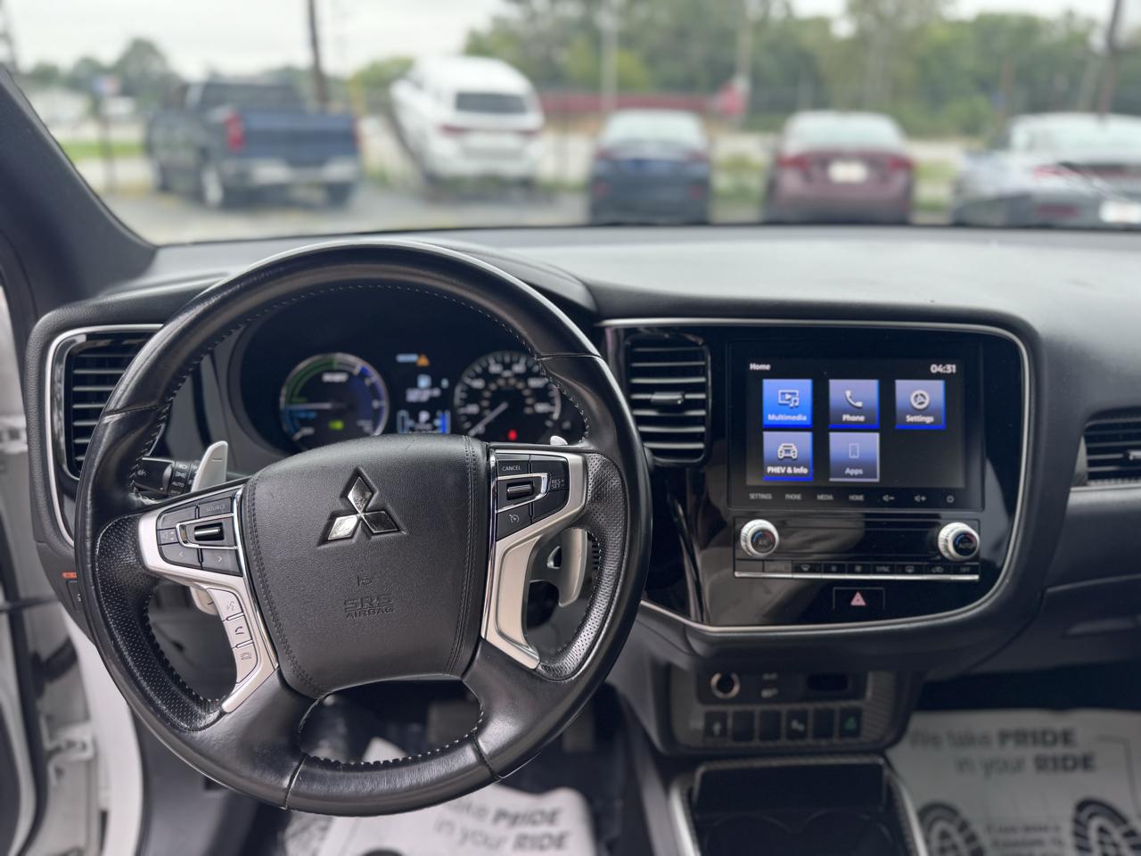 Mitsubishi Outlander PHEV SEL S-AWC 2022