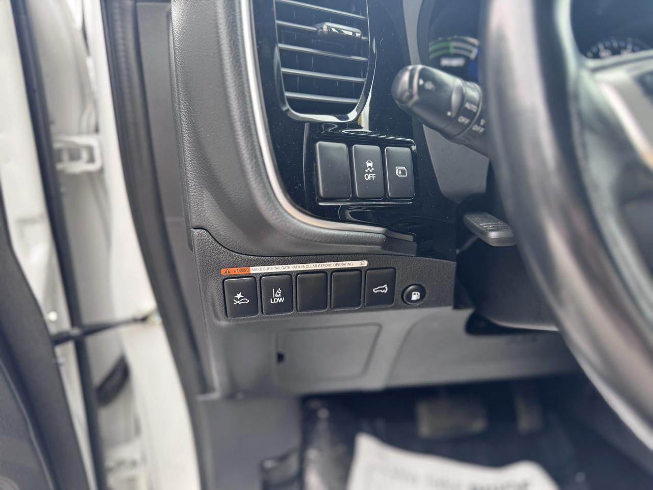 Mitsubishi Outlander PHEV SEL S-AWC 2022