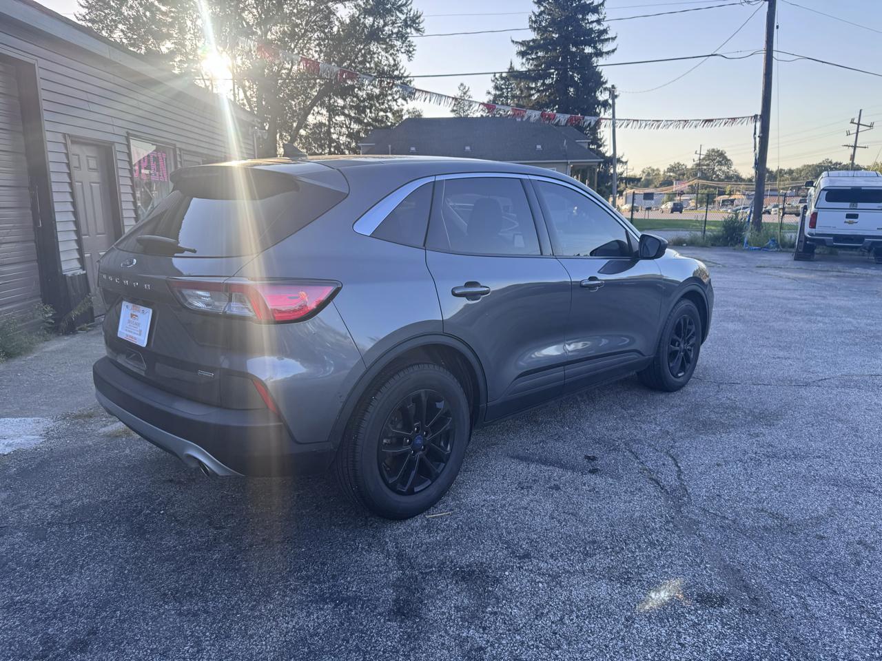 Ford Escape SE Hybrid FWD 2022