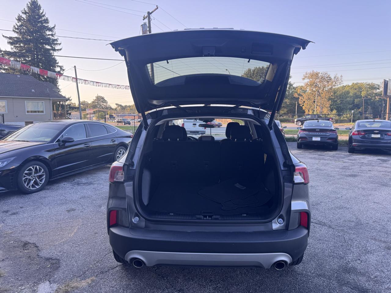 Ford Escape SE Hybrid FWD 2022