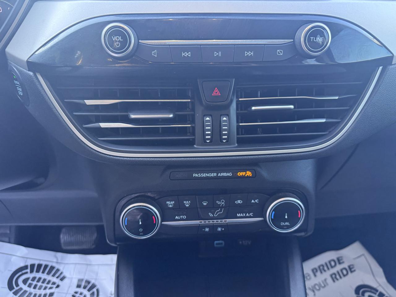 Ford Escape SE Hybrid FWD 2022