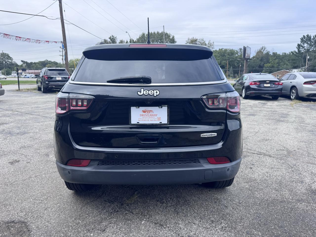 Jeep Compass Latitude FWD 2017