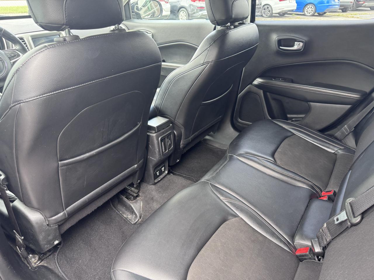 Jeep Compass Latitude FWD 2017