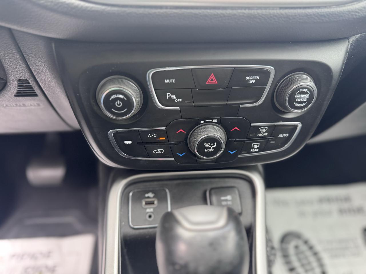 Jeep Compass Latitude FWD 2017