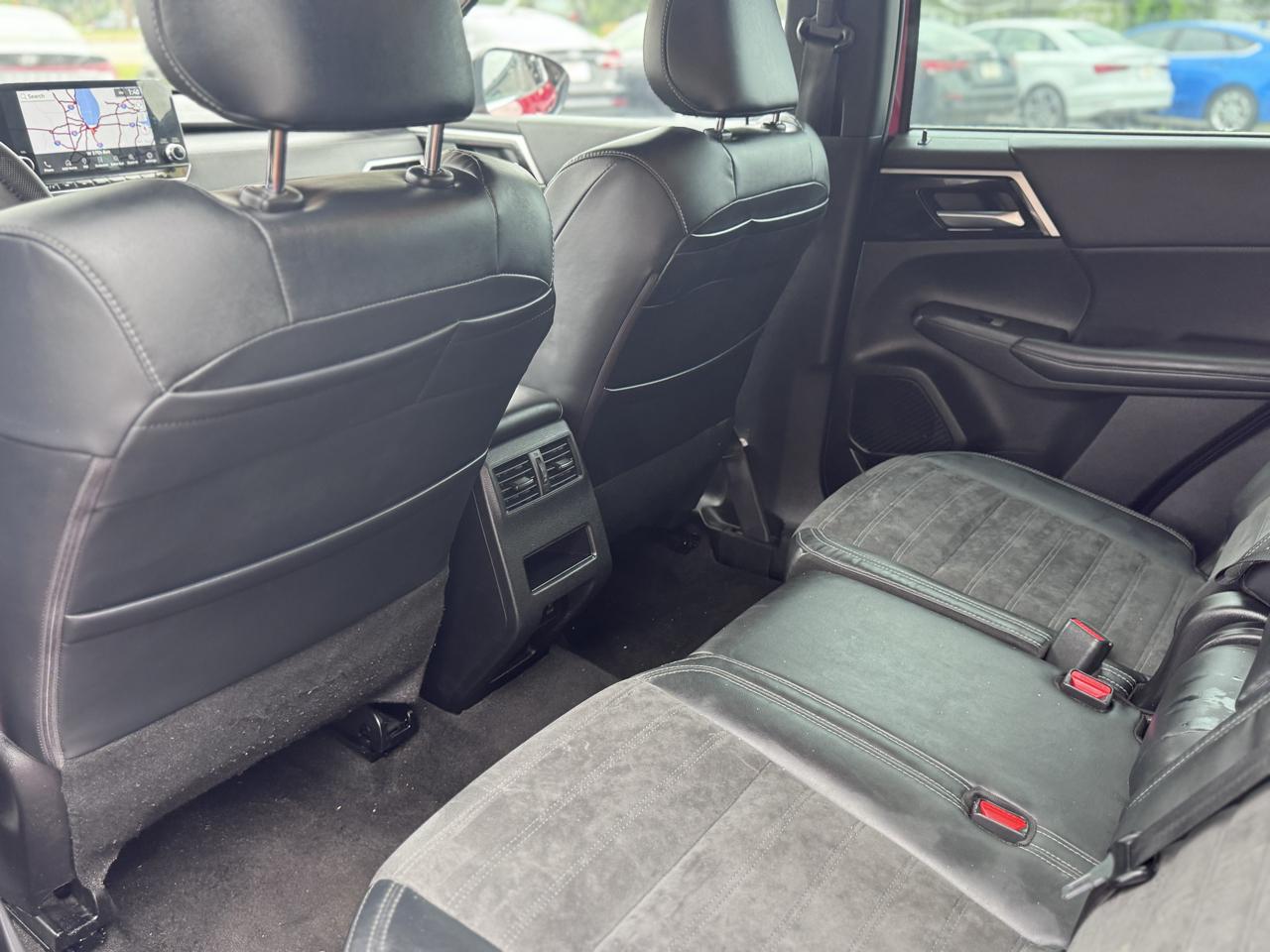 Mitsubishi Outlander SE Black Edition S-AWC 2023