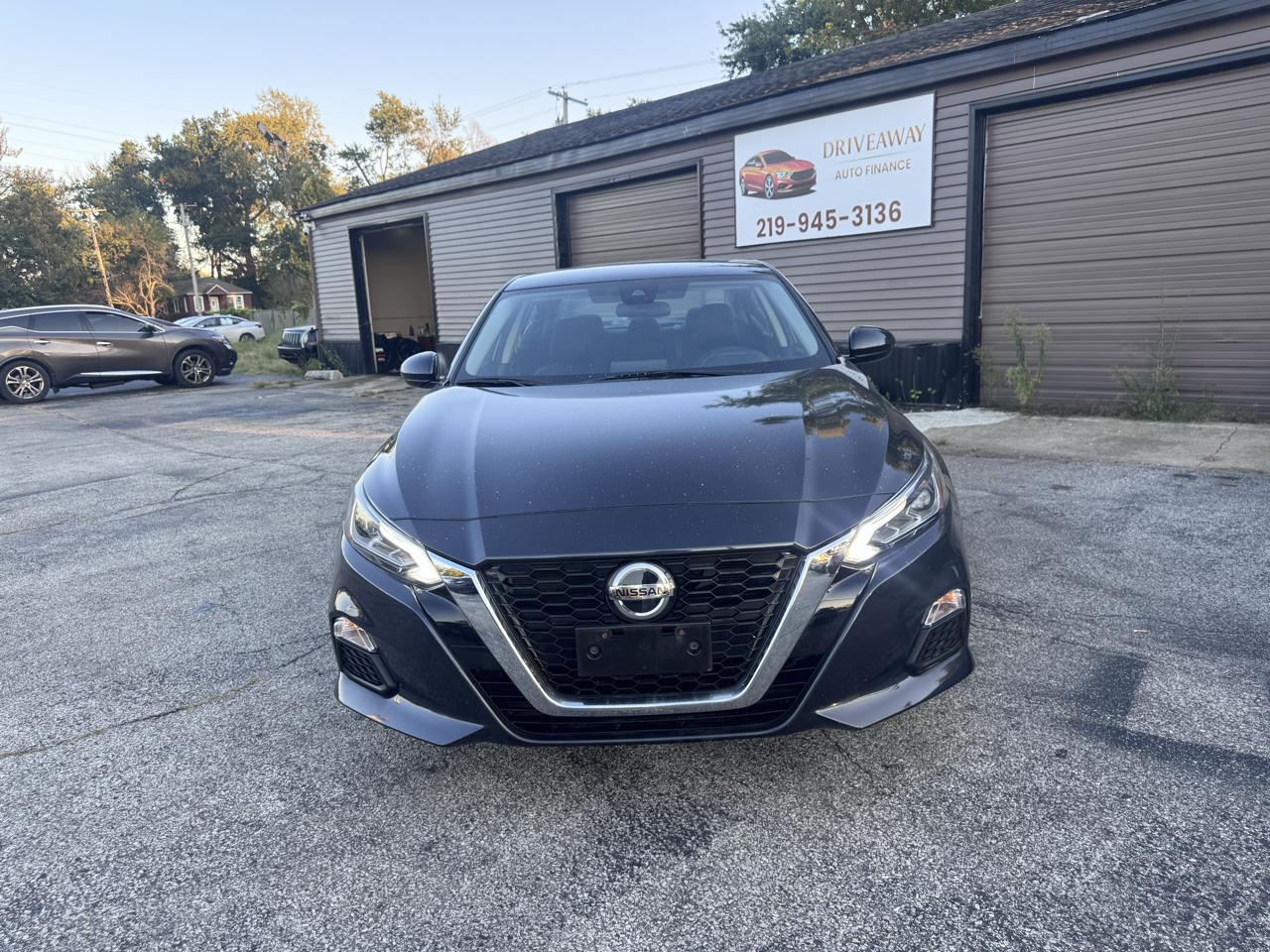 Nissan Altima 2.5 SV Sedan 2022