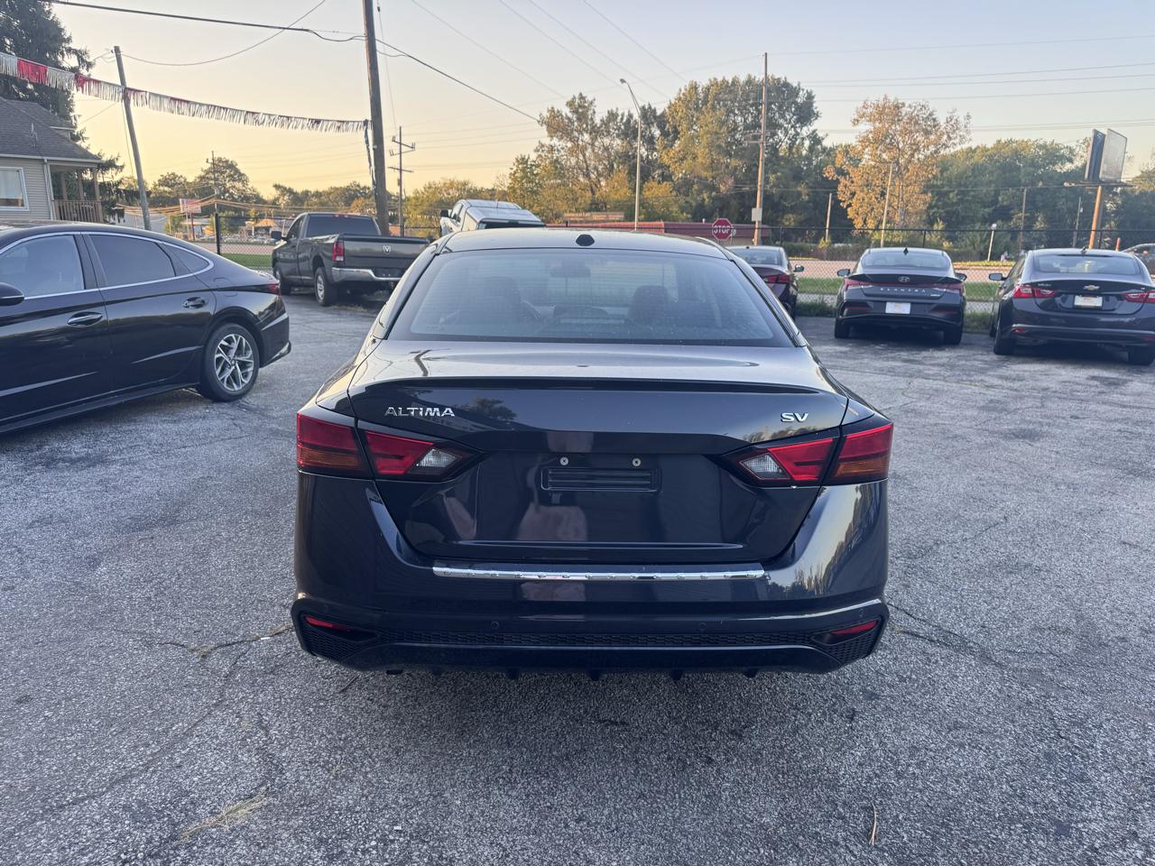 Nissan Altima 2.5 SV Sedan 2022