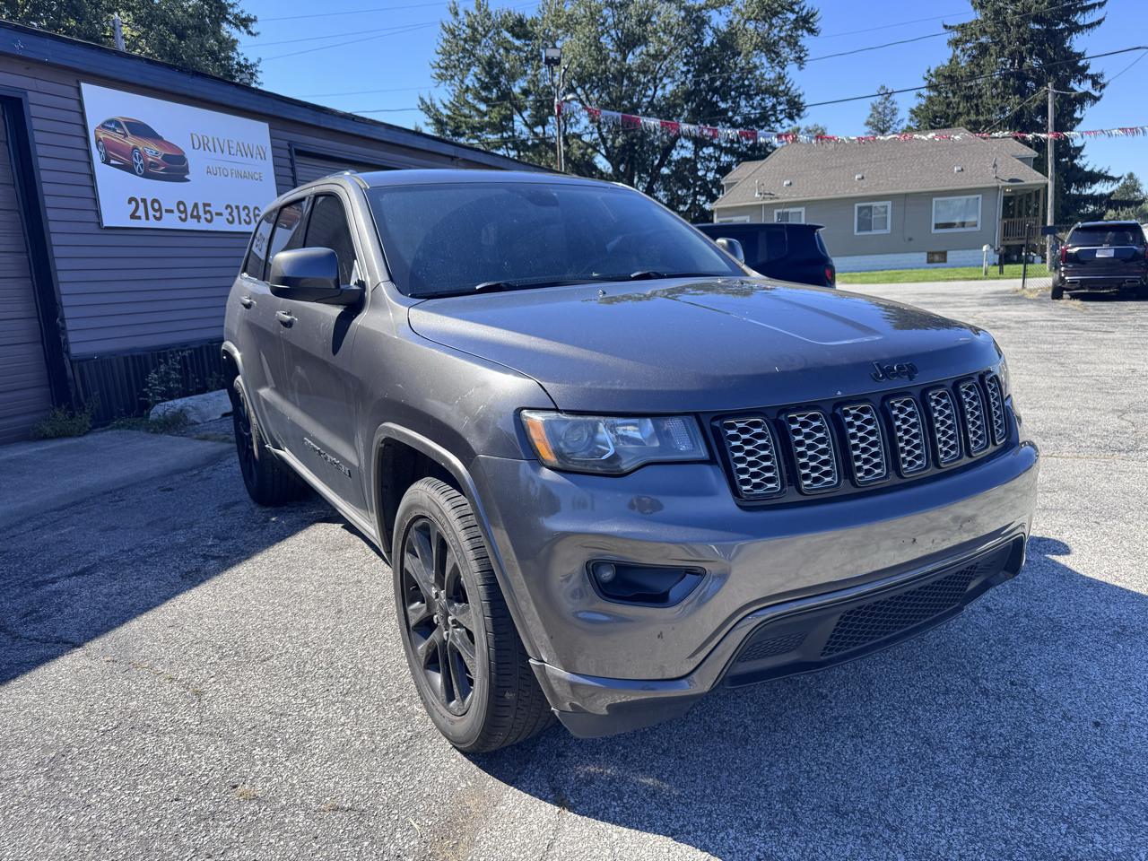2018 Jeep Grand Cherokee Altitude 4x4 *Ltd Avail*
