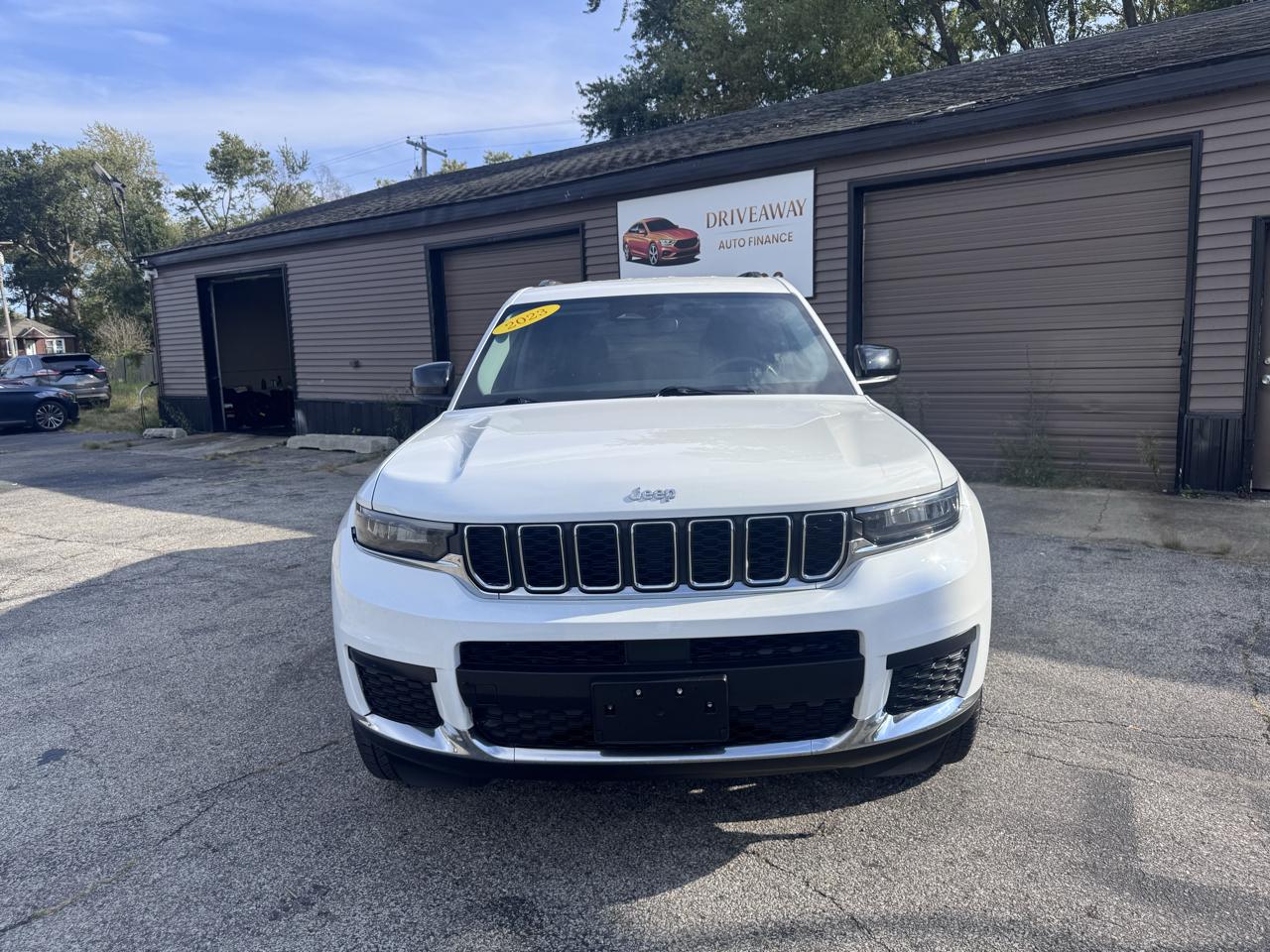 Jeep Grand Cherokee L Laredo 4x4 2023