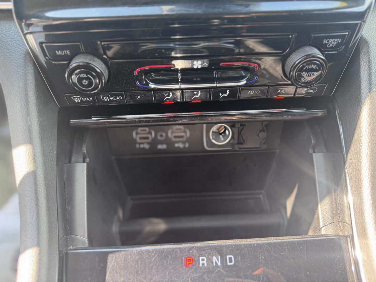 Jeep Grand Cherokee L Laredo 4x4 2023