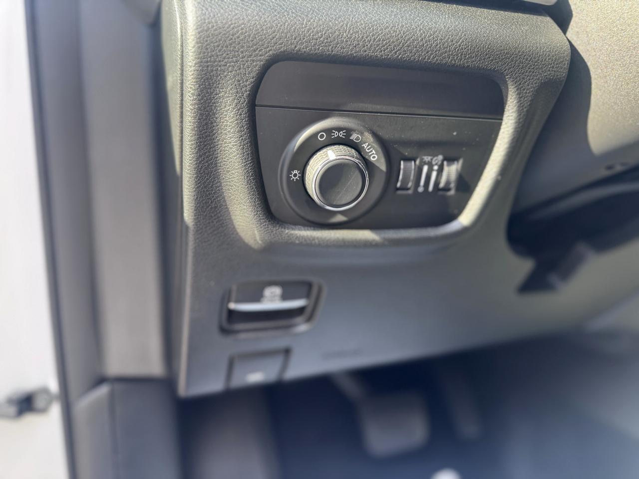 Jeep Grand Cherokee L Laredo 4x4 2023