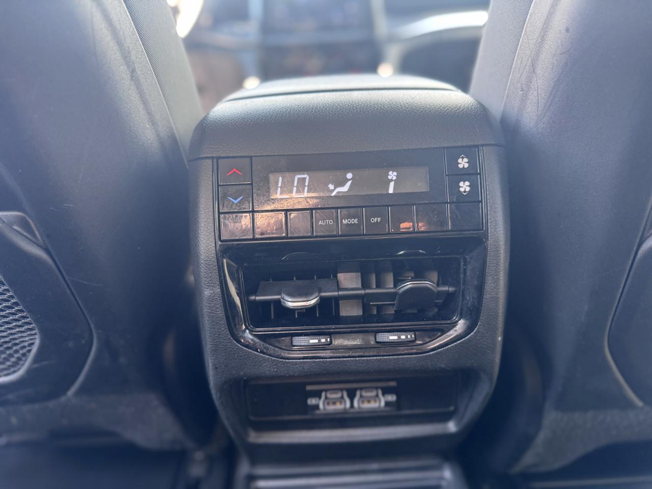 Jeep Grand Cherokee L Laredo 4x4 2023