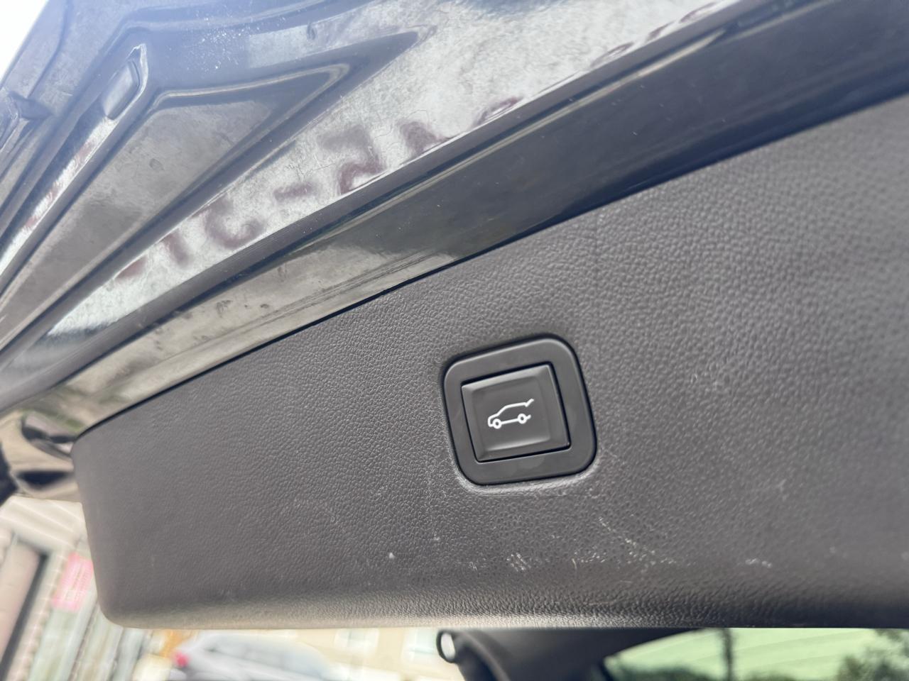 Chevrolet Blazer FWD 4dr w/2LT 2019