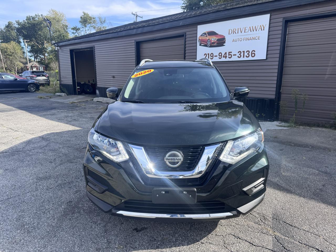 Nissan ROGUE S/SV  2020