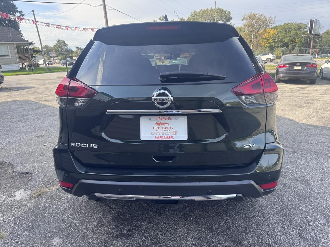 Nissan ROGUE S/SV  2020