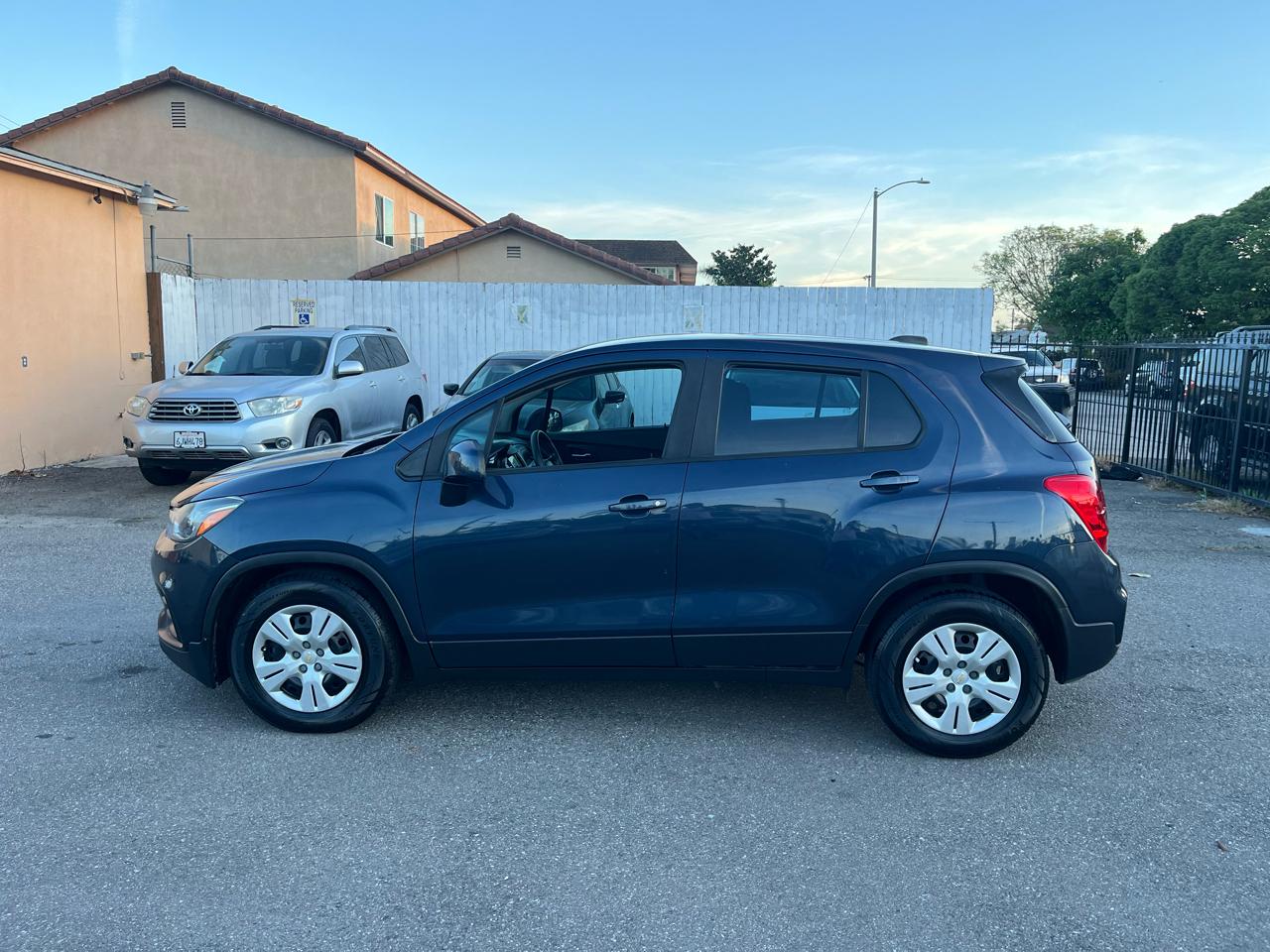 Chevrolet Trax LS FWD 2018