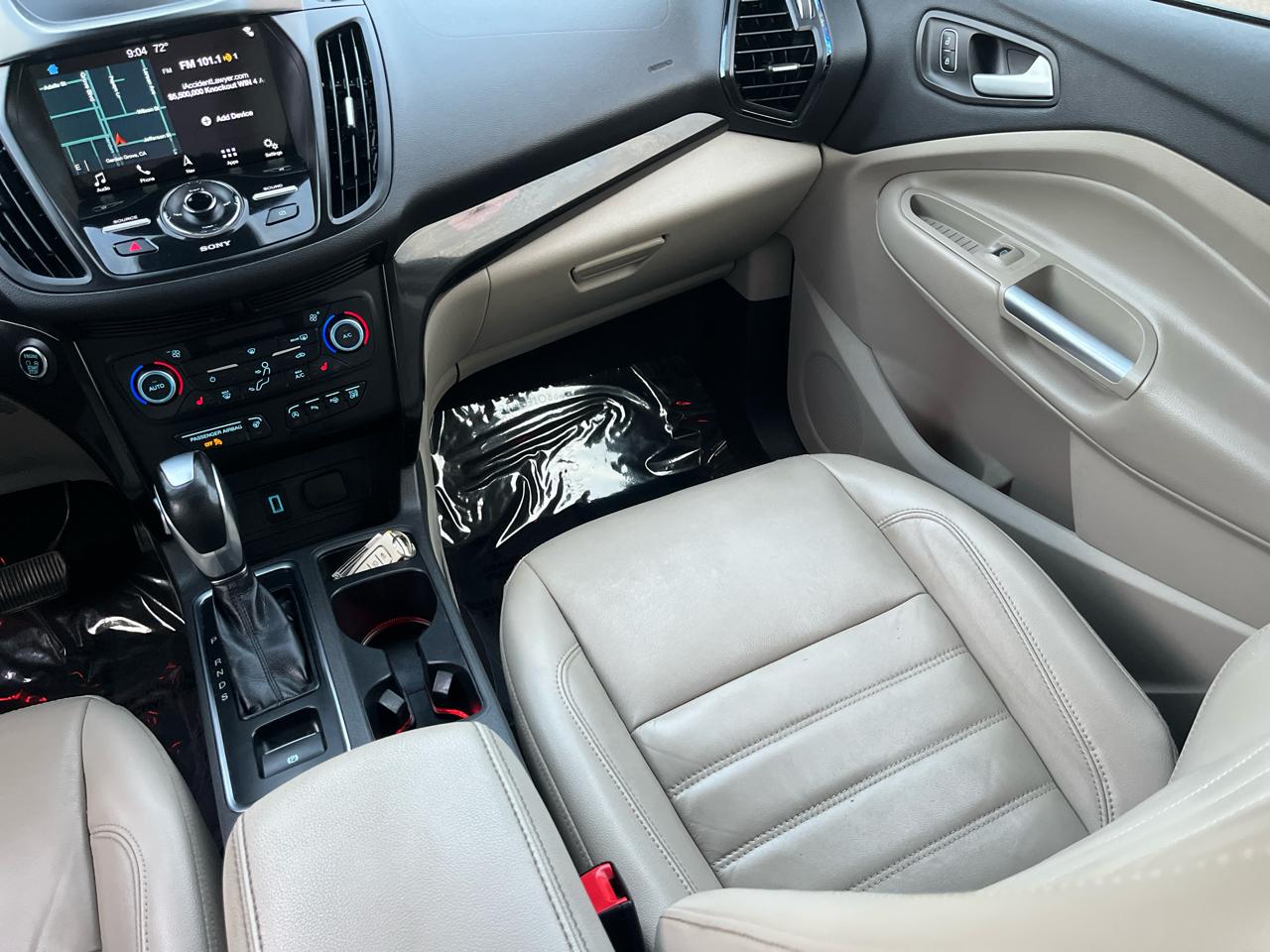 Ford Escape Titanium FWD 2019