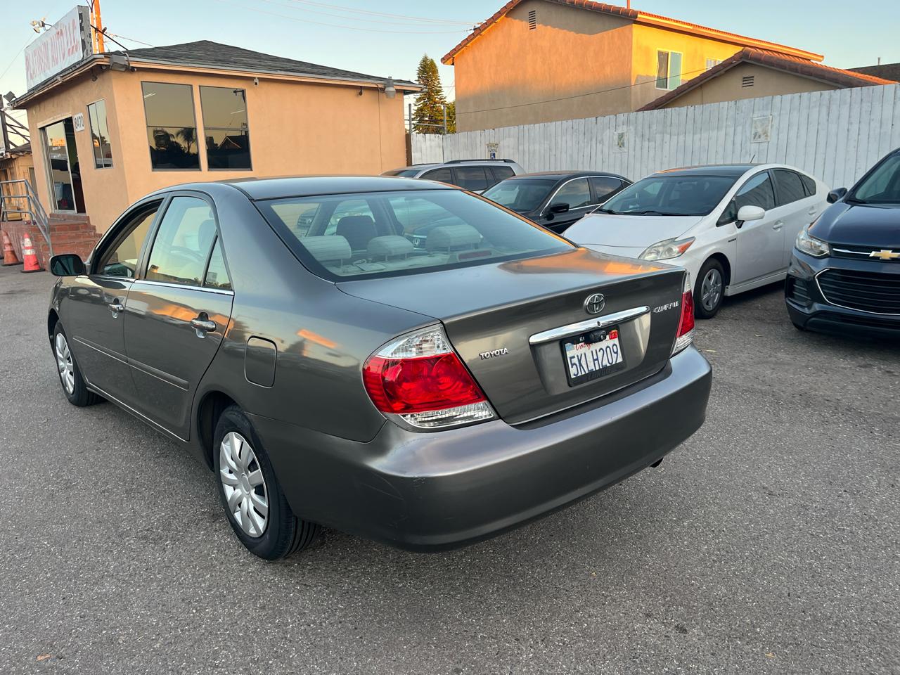 Toyota Camry LE 2005