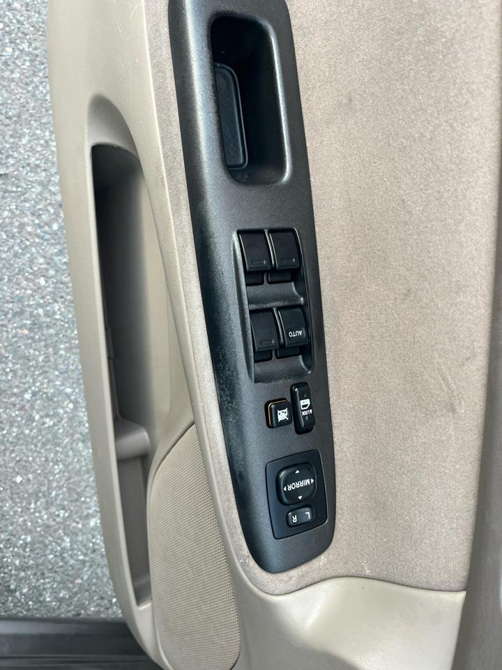 Toyota Camry LE 2005