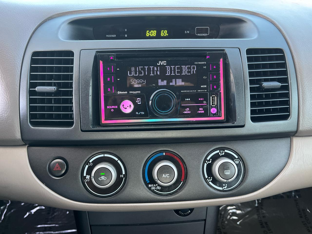 Toyota Camry LE 2005