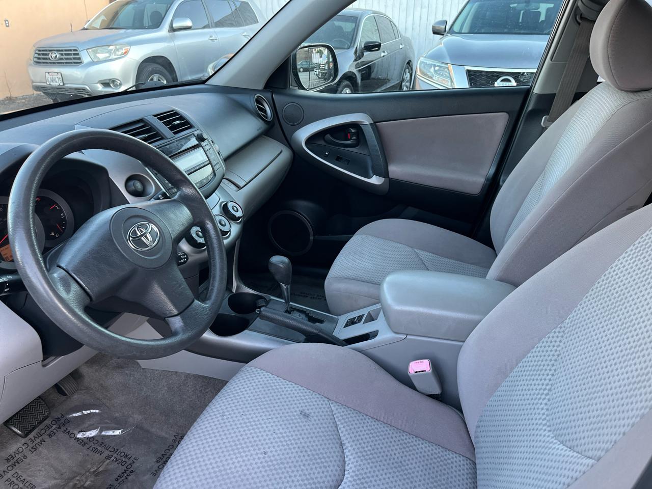 Toyota RAV4 Base I4 2WD 2007